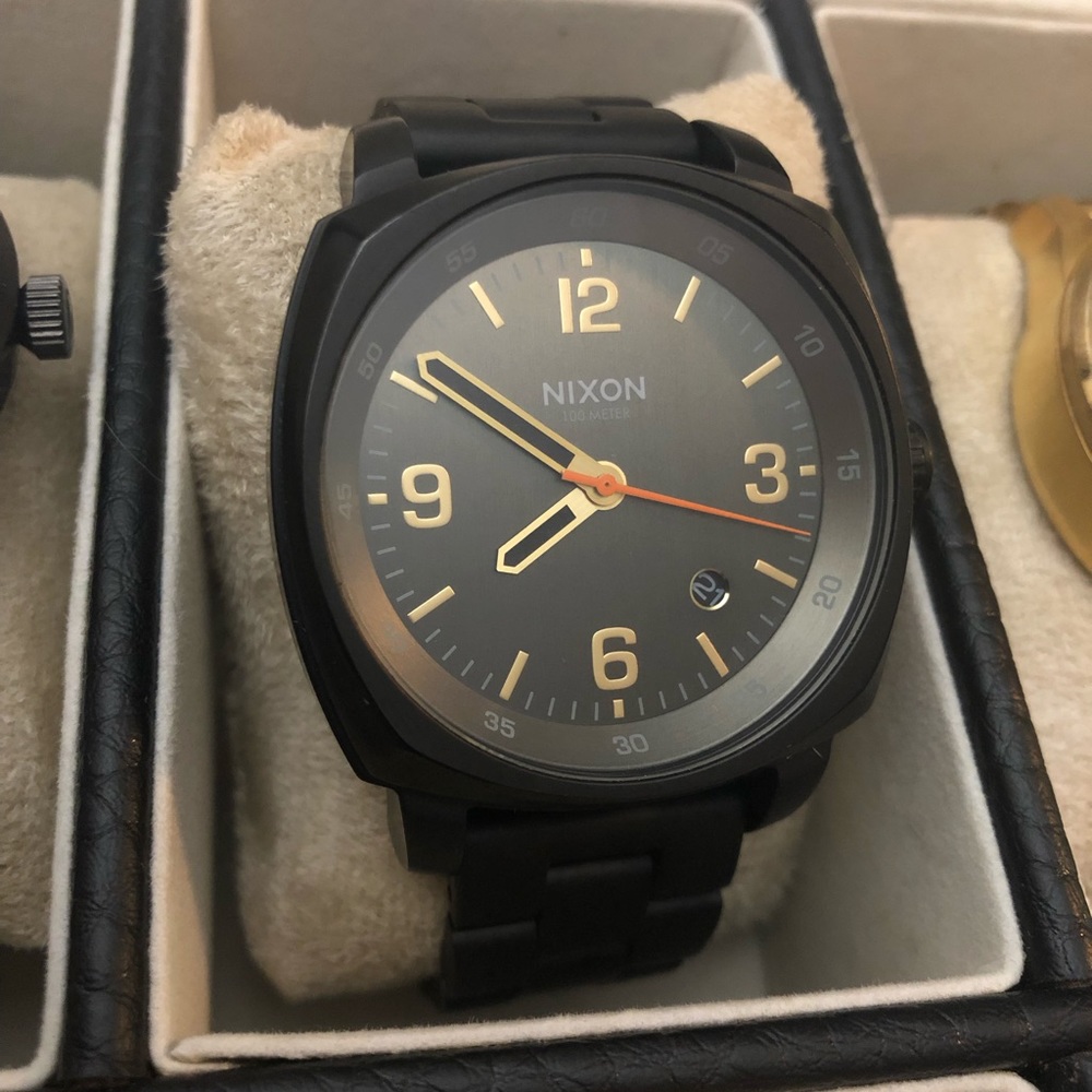 Nixon The Charger Watch